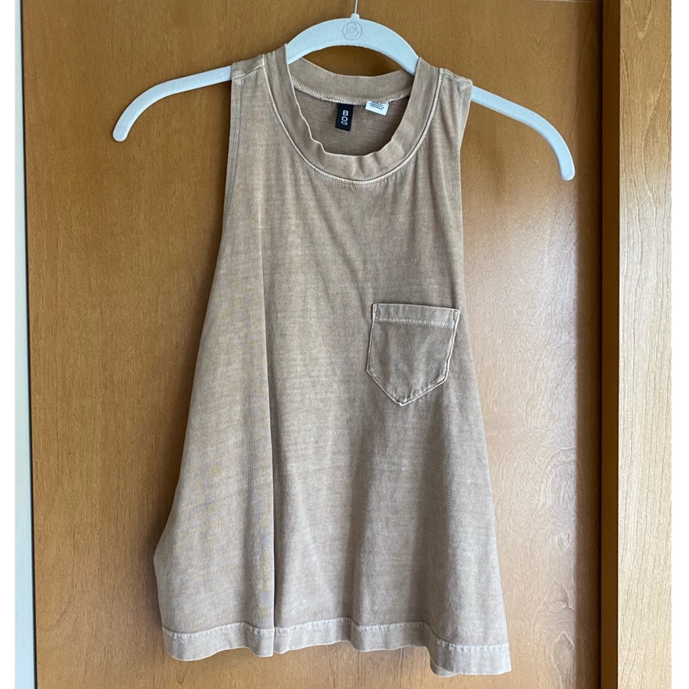 BDG tan tank